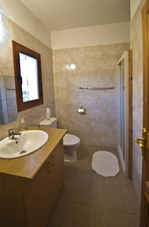 Lania Royal Oak House By Trulycyprus Villa Rom bilde